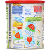 سرلاک گندم و تکه های خرما به همراه شیر