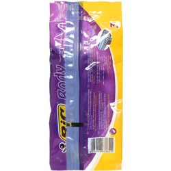 تصویر تیغ اصلاح بیک مدل Body ۳ عددی شانه دار 